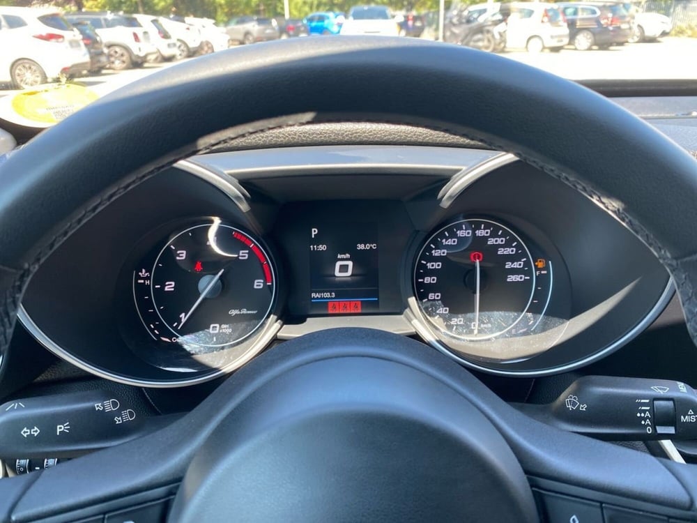 Alfa Romeo Giulia usata a Firenze (13)