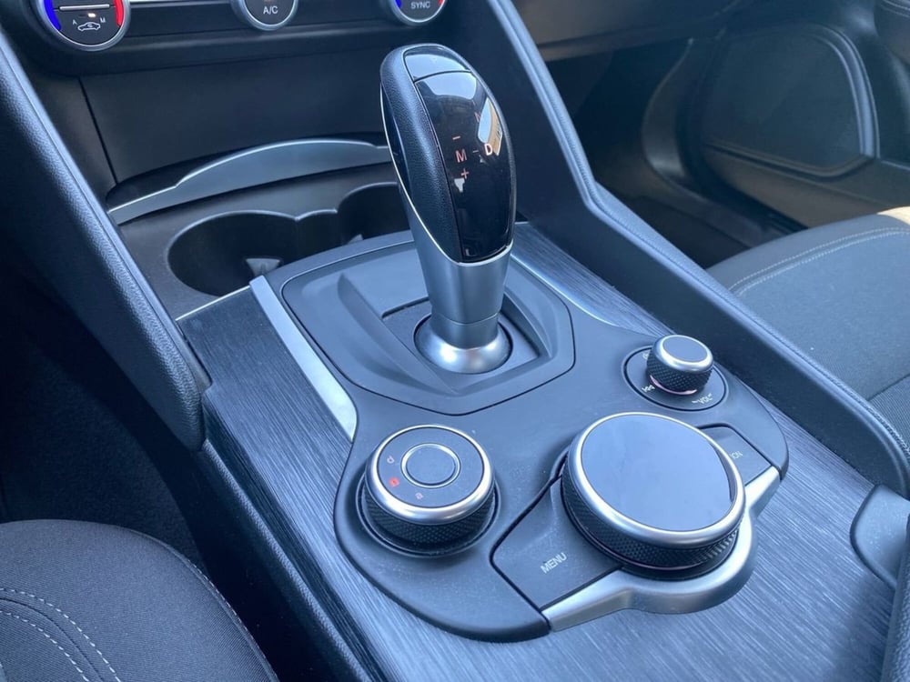Alfa Romeo Giulia usata a Firenze (17)