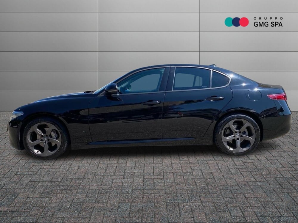 Alfa Romeo Giulia usata a Firenze (5)