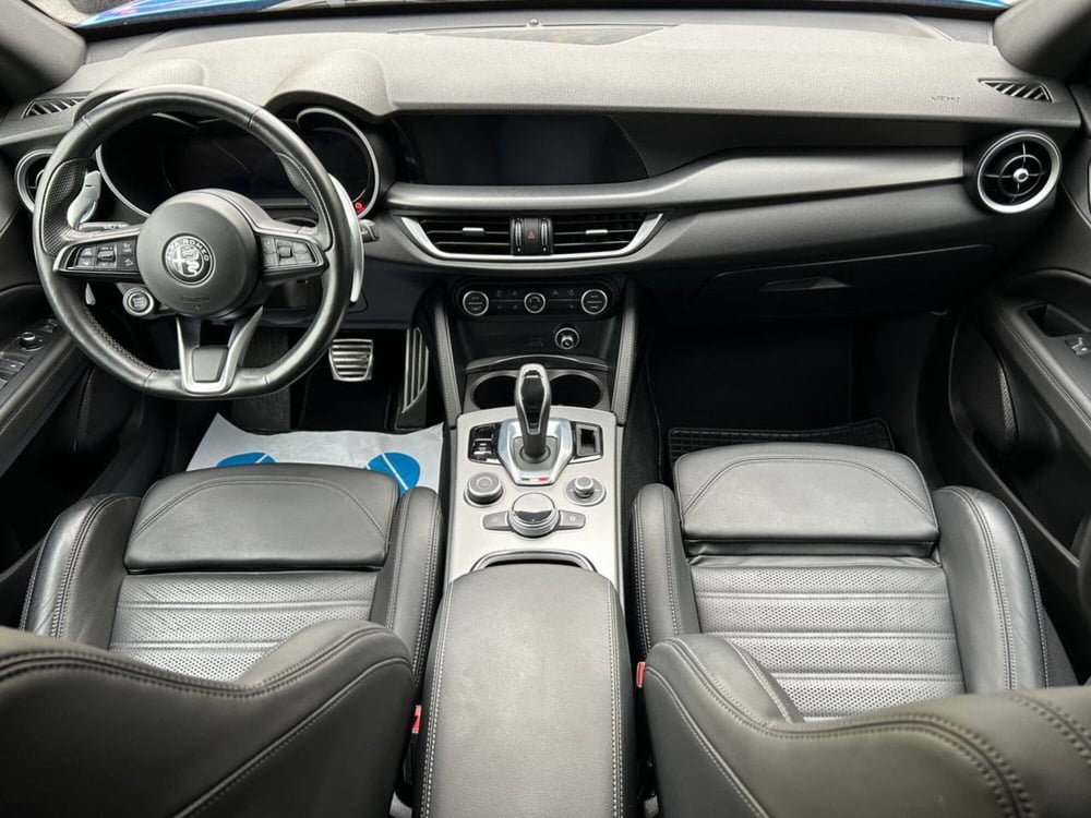 Alfa Romeo Stelvio usata a Ancona (12)