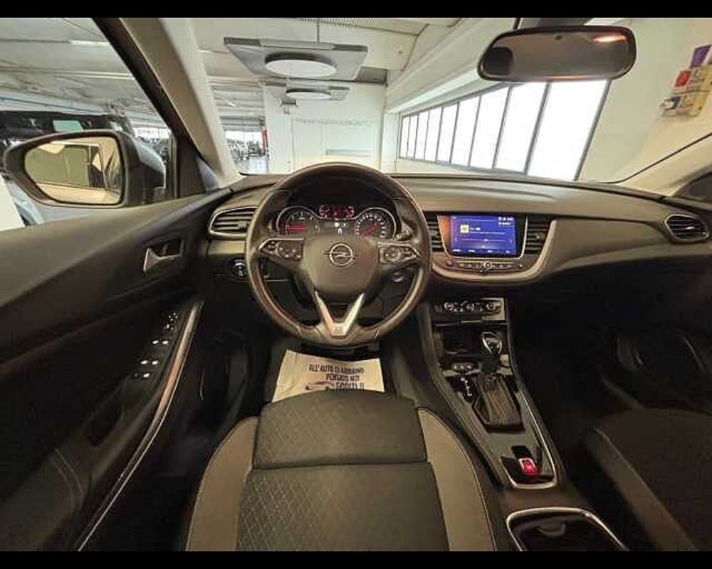 Opel Grandland X usata a Milano (15)