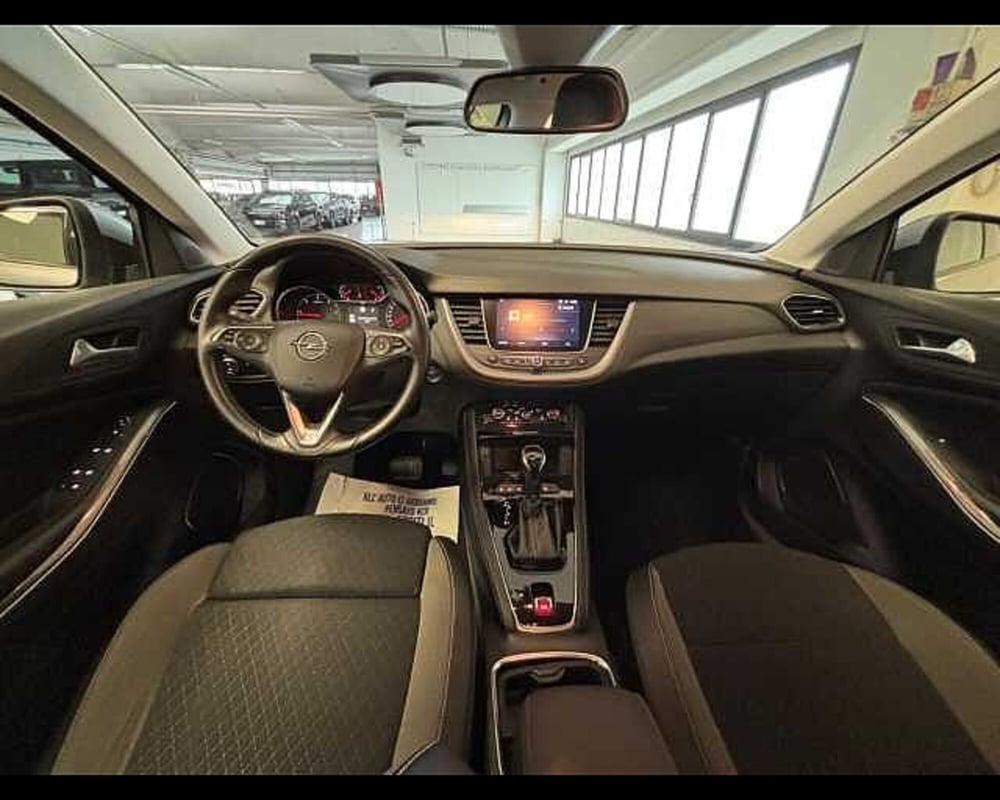 Opel Grandland X usata a Milano (9)