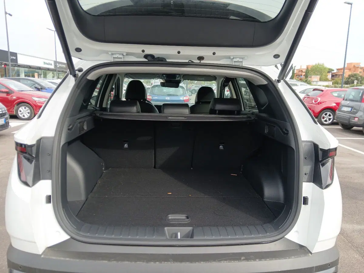 Hyundai Tucson nuova a Latina (10)