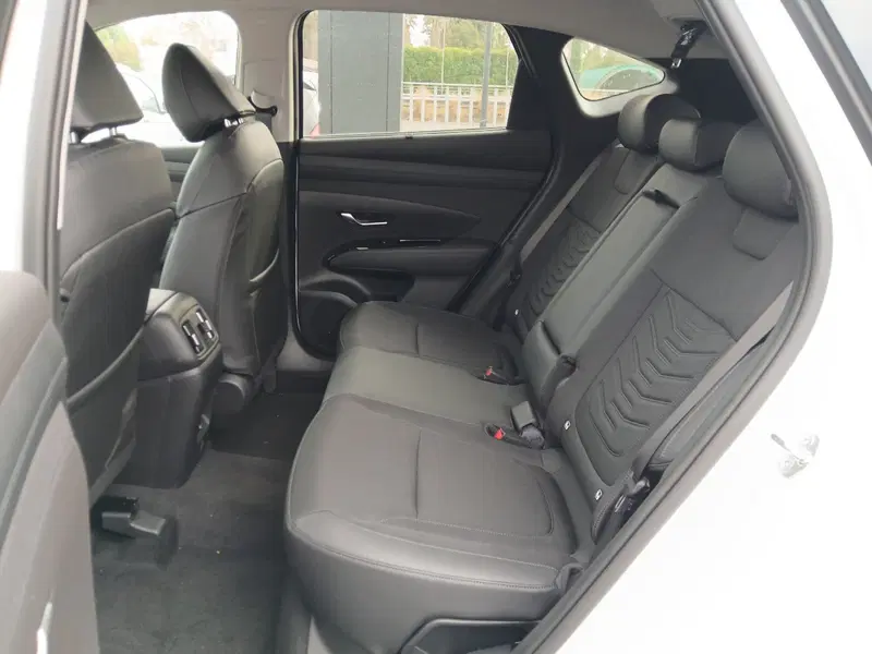 Hyundai Tucson nuova a Latina (14)