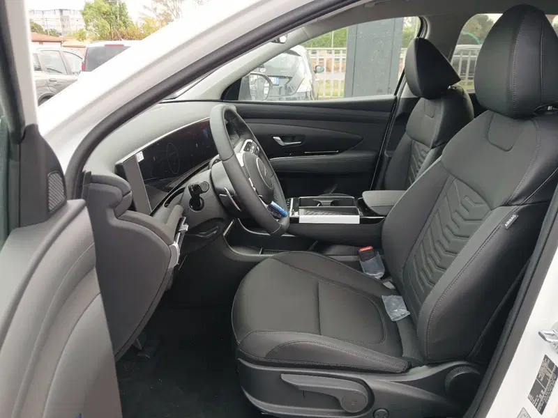 Hyundai Tucson nuova a Latina (20)