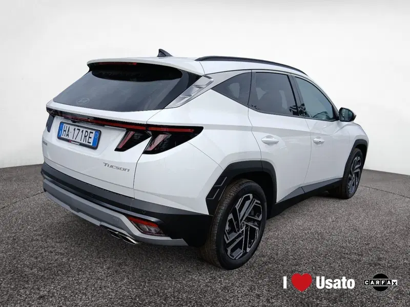 Hyundai Tucson nuova a Latina (3)