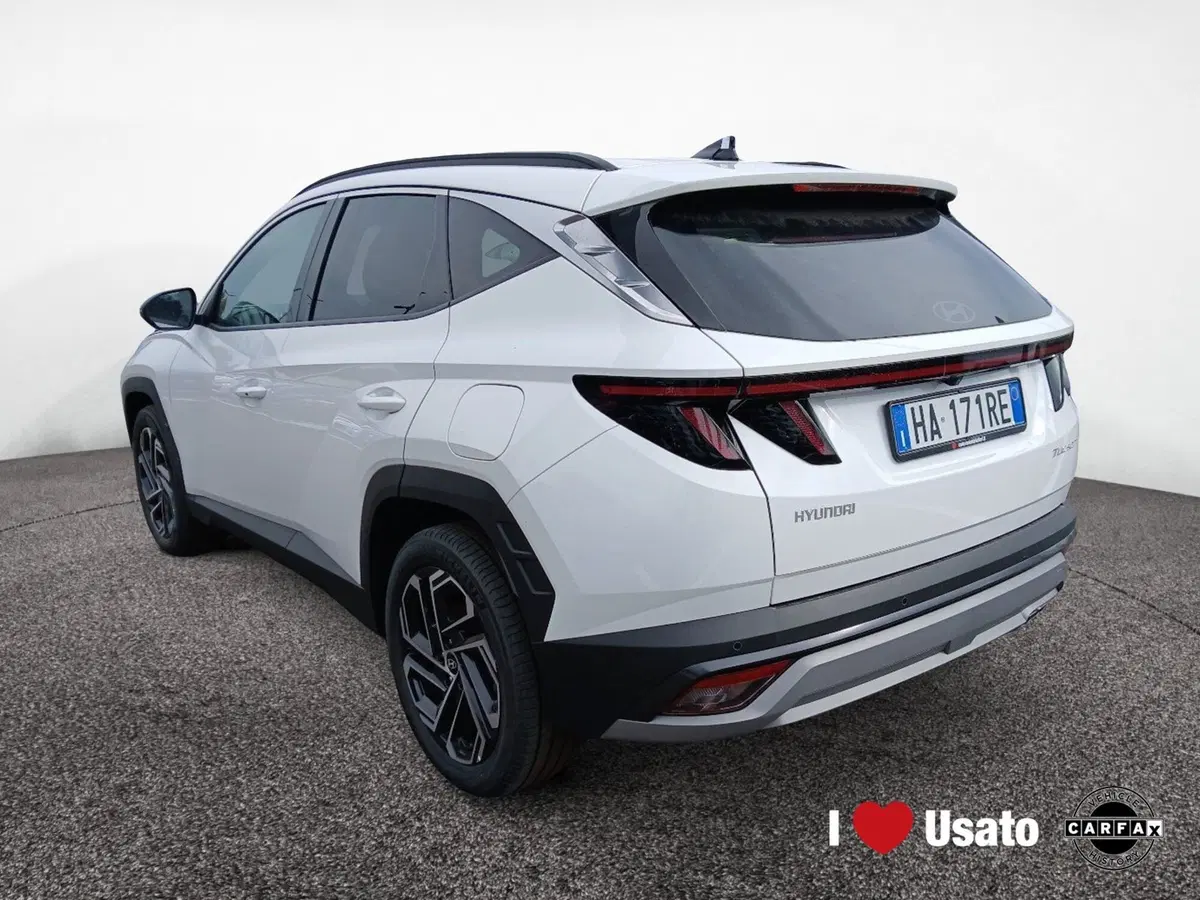 Hyundai Tucson nuova a Latina (4)
