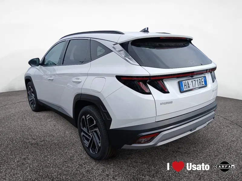 Hyundai Tucson nuova a Latina (4)