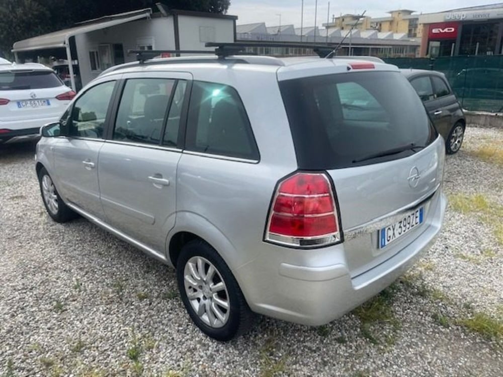 Opel Zafira usata a Prato (6)