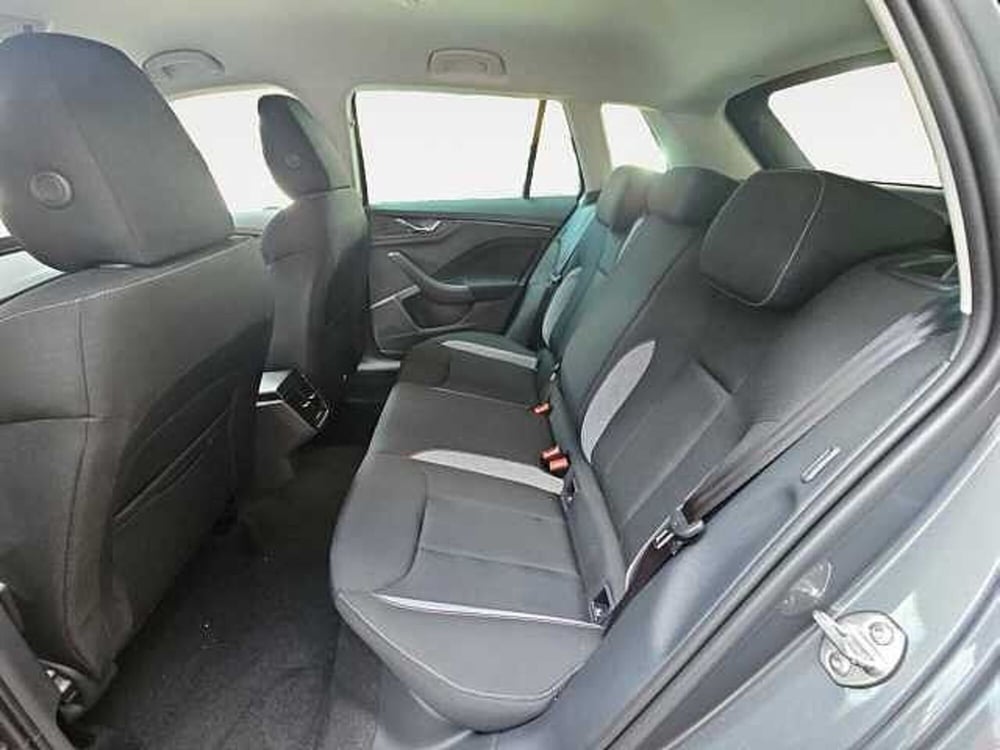 Skoda Kamiq nuova a Lecco (13)