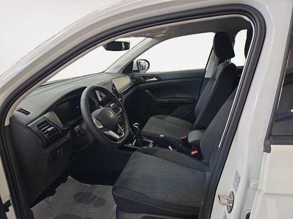 Volkswagen T-Cross nuova a Lecco (12)