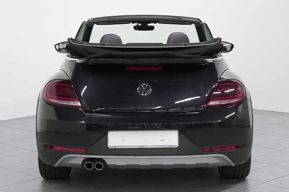 Volkswagen Maggiolino Cabrio usata a Como (3)
