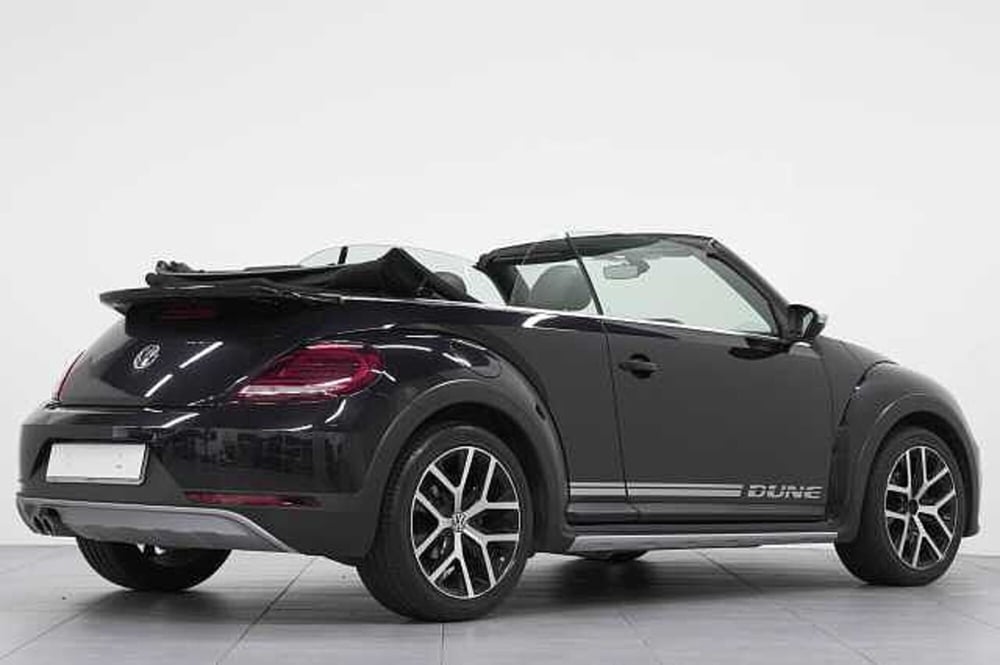 Volkswagen Maggiolino Cabrio usata a Como (4)