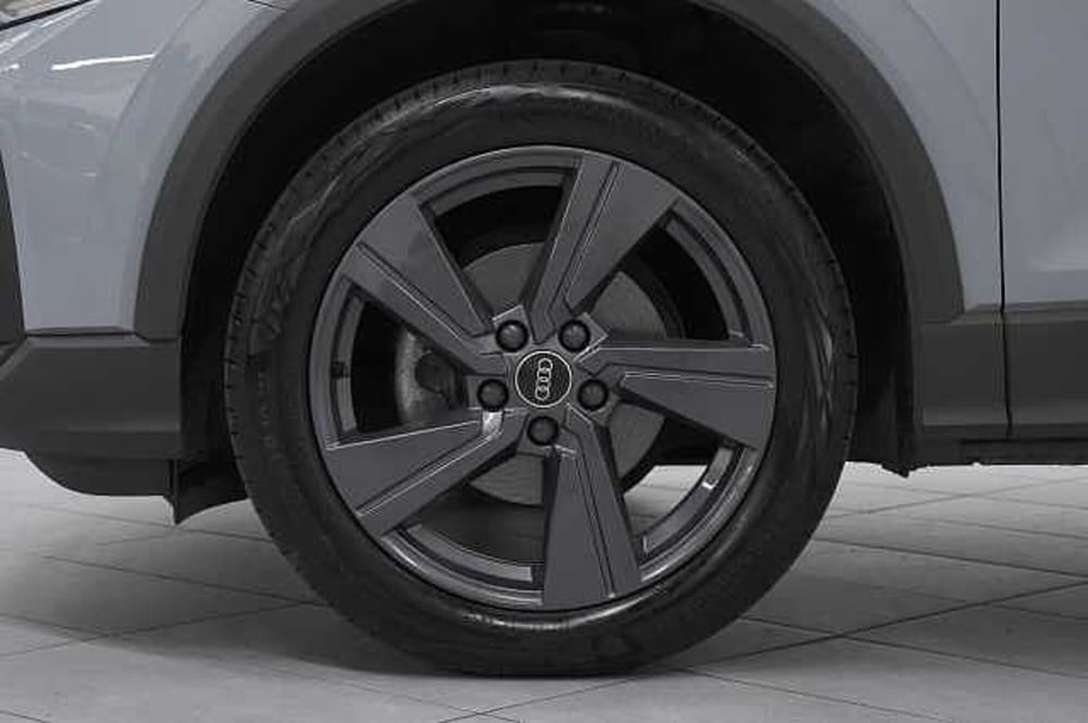 Audi Q2 usata a Como (12)