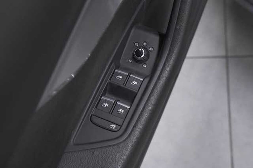 Audi A4 Avant usata a Como (16)