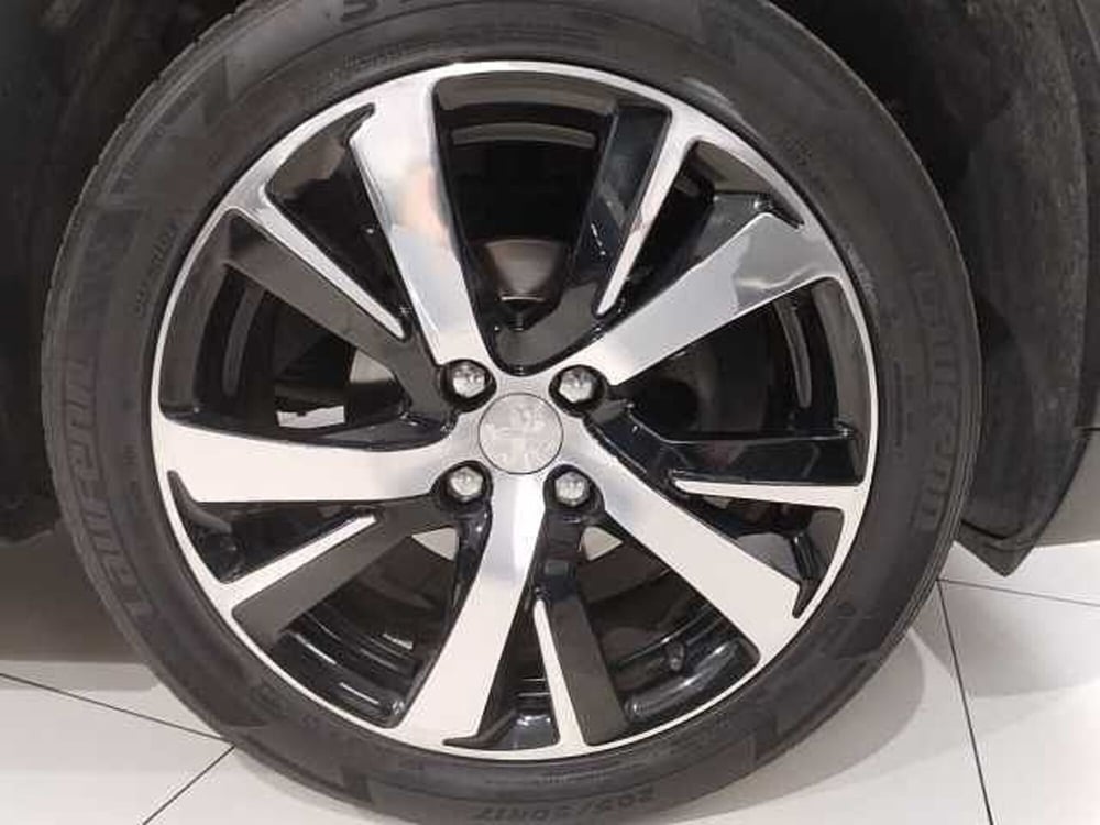 Peugeot 2008 usata a Lecce (4)