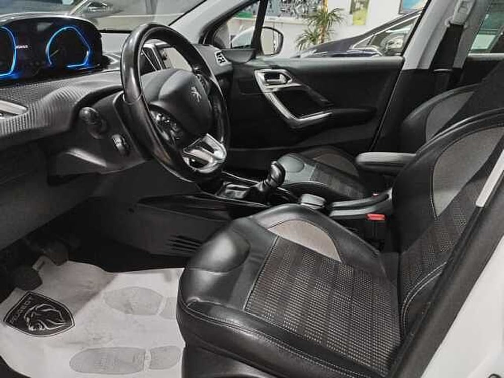 Peugeot 2008 usata a Lecce (6)