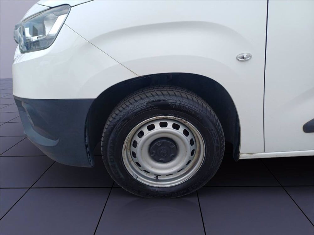 Toyota Proace City Furgone usata a Milano (11)