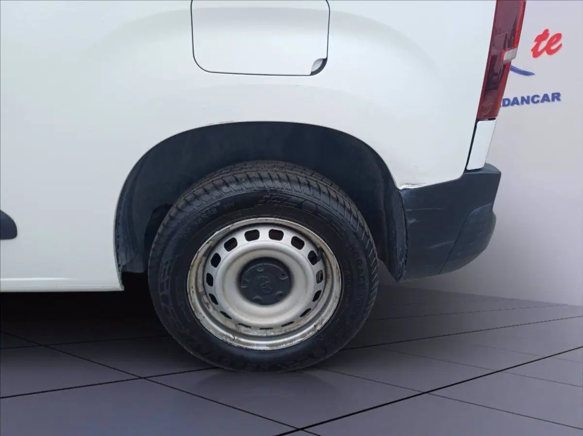 Toyota Proace City Furgone usata a Milano (12)