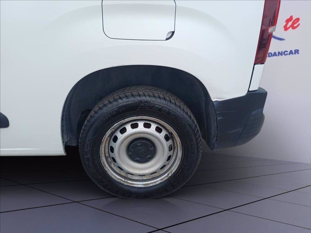 Toyota Proace City Furgone usata a Milano (12)
