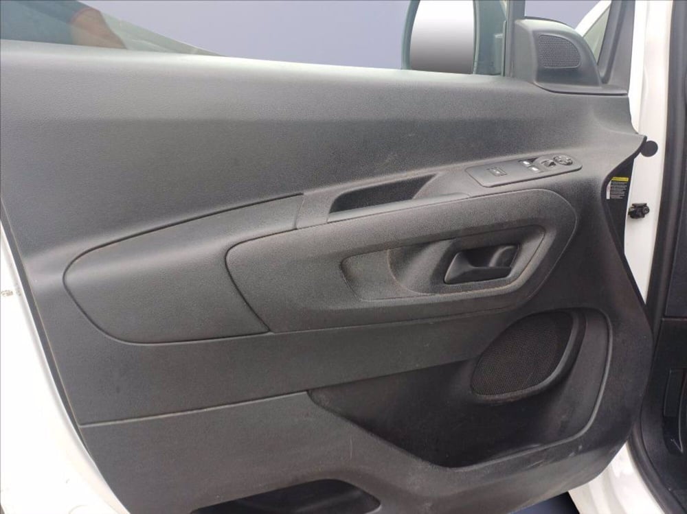Toyota Proace City Furgone usata a Milano (17)