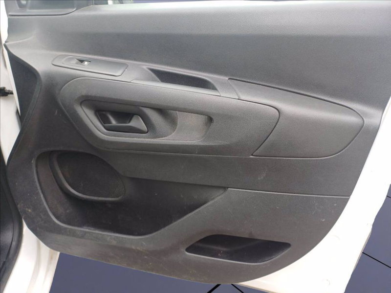 Toyota Proace City Furgone usata a Milano (18)