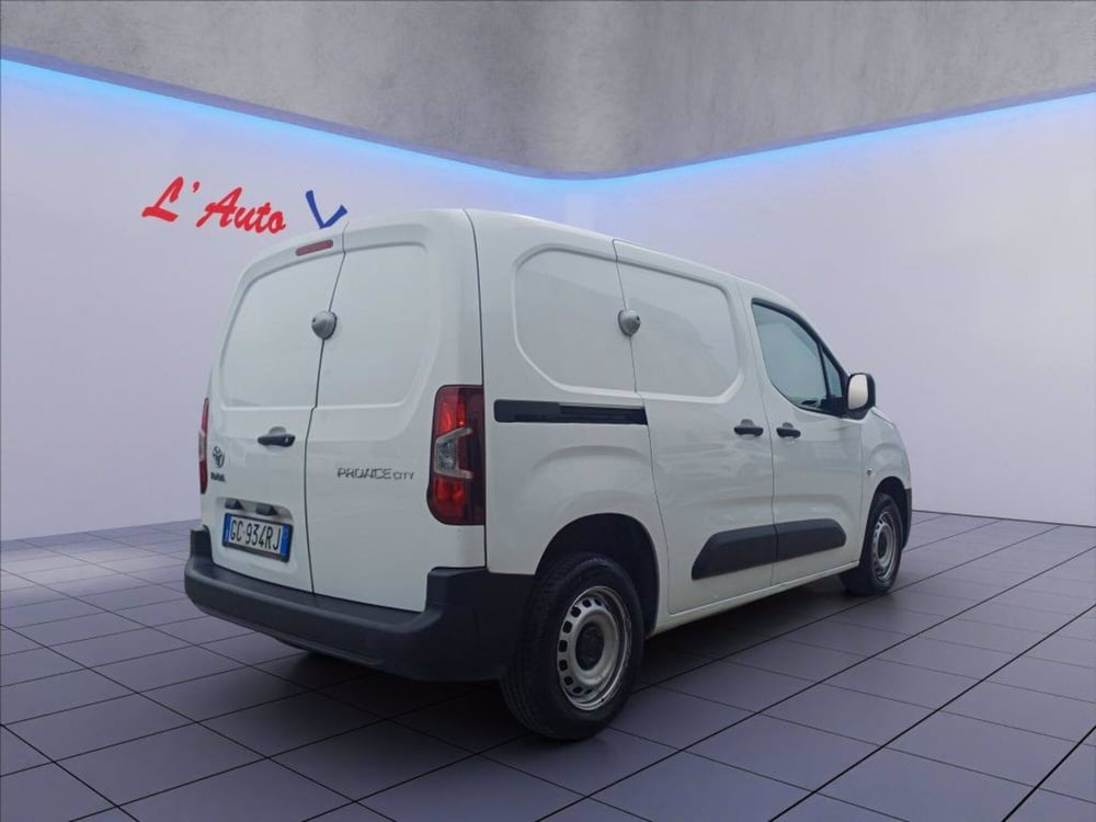 Toyota Proace City Furgone usata a Milano (6)