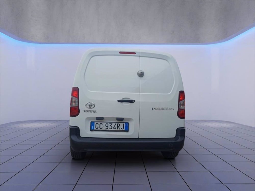 Toyota Proace City Furgone usata a Milano (7)