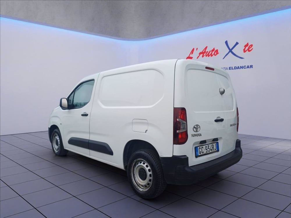 Toyota Proace City Furgone usata a Milano (8)