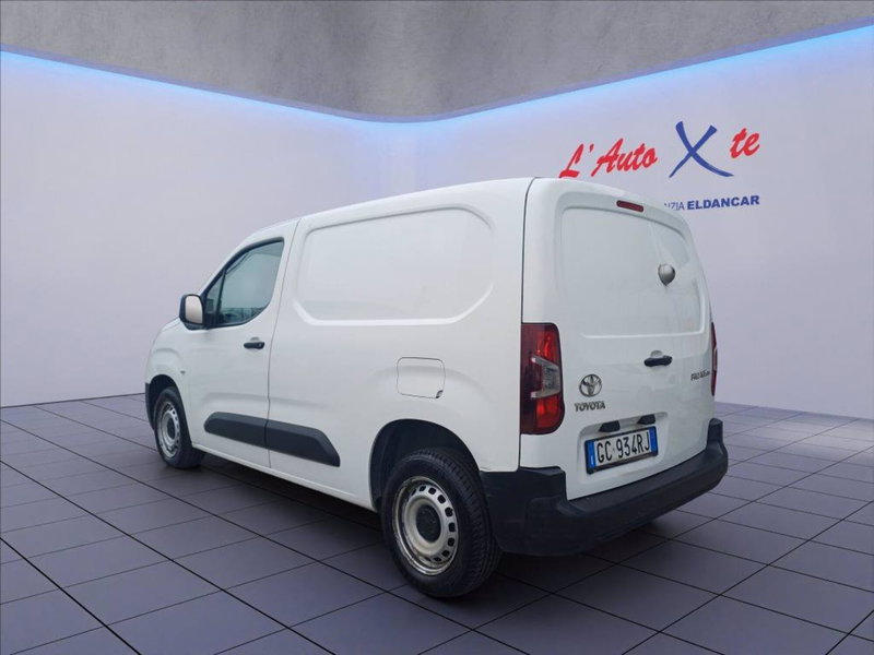 Toyota Proace City Furgone usata a Milano (8)