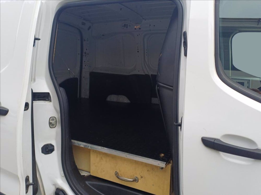 Toyota Proace City Furgone usata a Milano (9)
