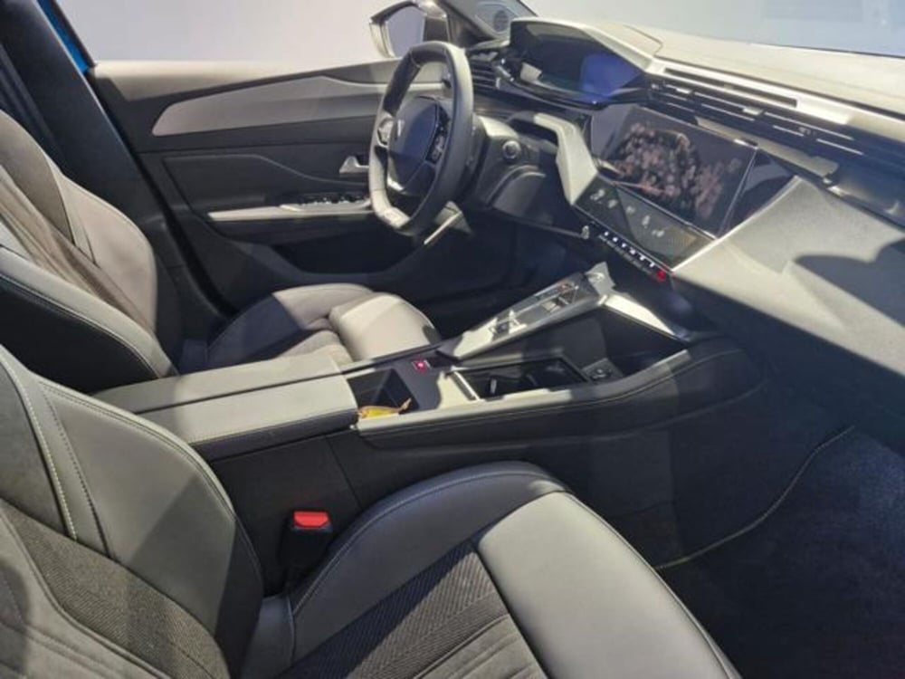 Peugeot 408 usata a Salerno (17)