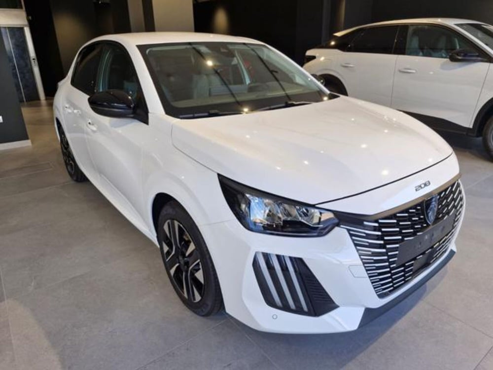 Peugeot 208 nuova a Salerno (3)