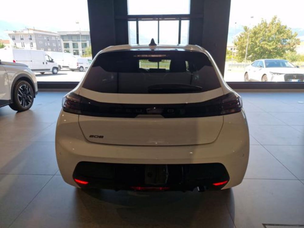 Peugeot 208 nuova a Salerno (6)