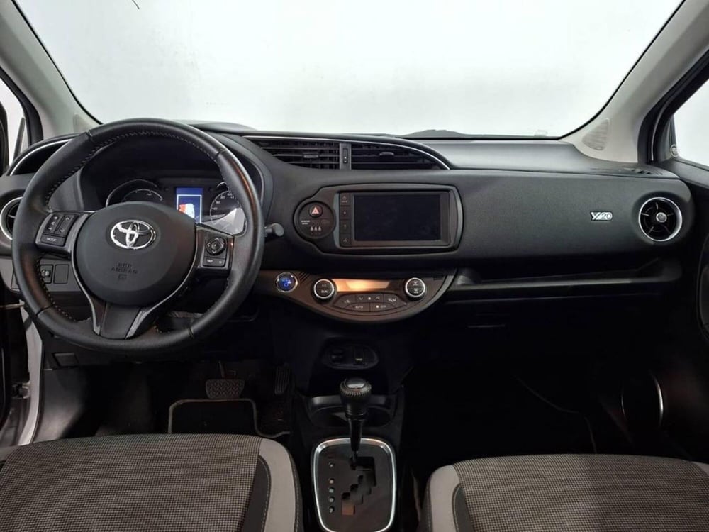 Toyota Yaris usata a Torino (14)