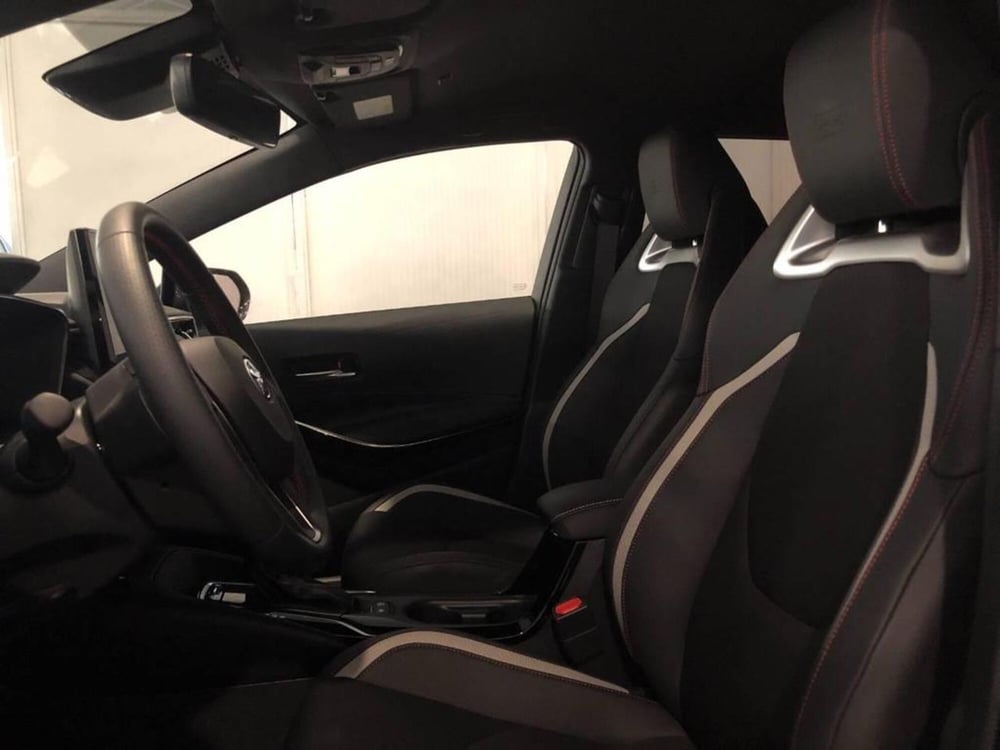Toyota Corolla Touring Sports usata a Torino (11)