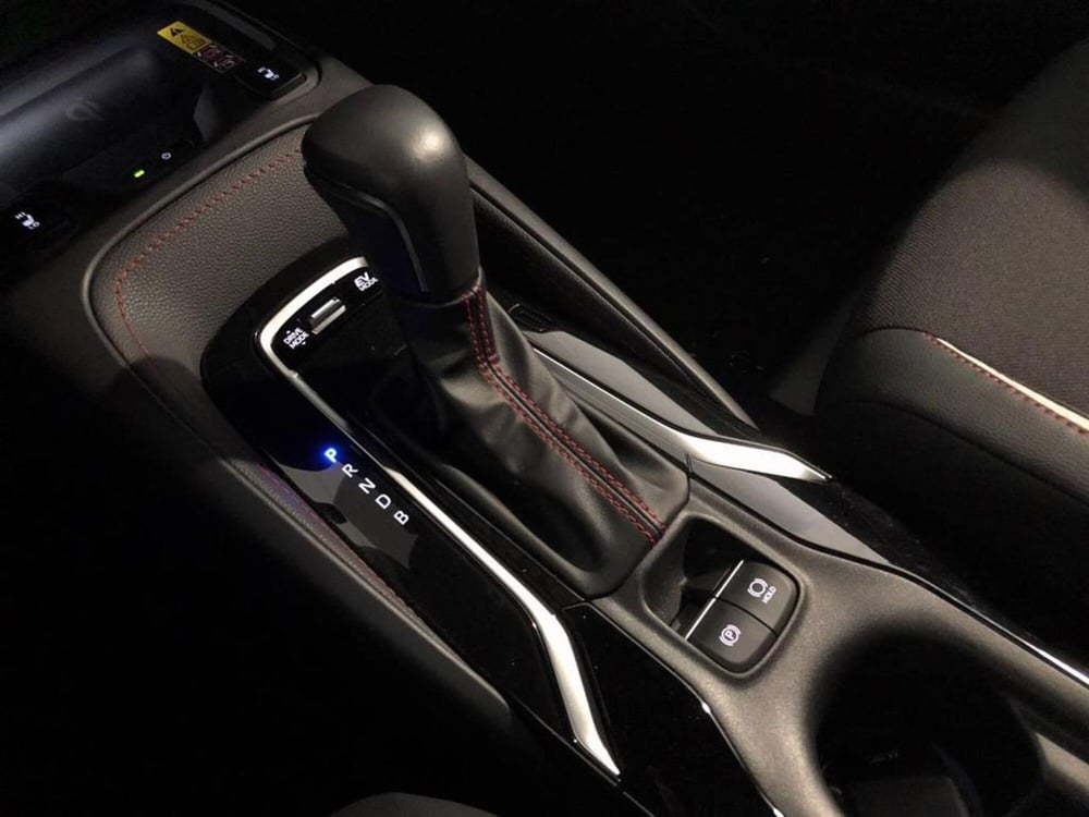 Toyota Corolla Touring Sports usata a Torino (13)