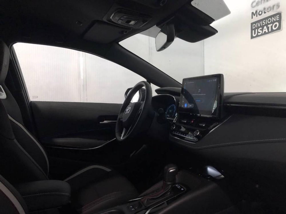 Toyota Corolla Touring Sports usata a Torino (8)