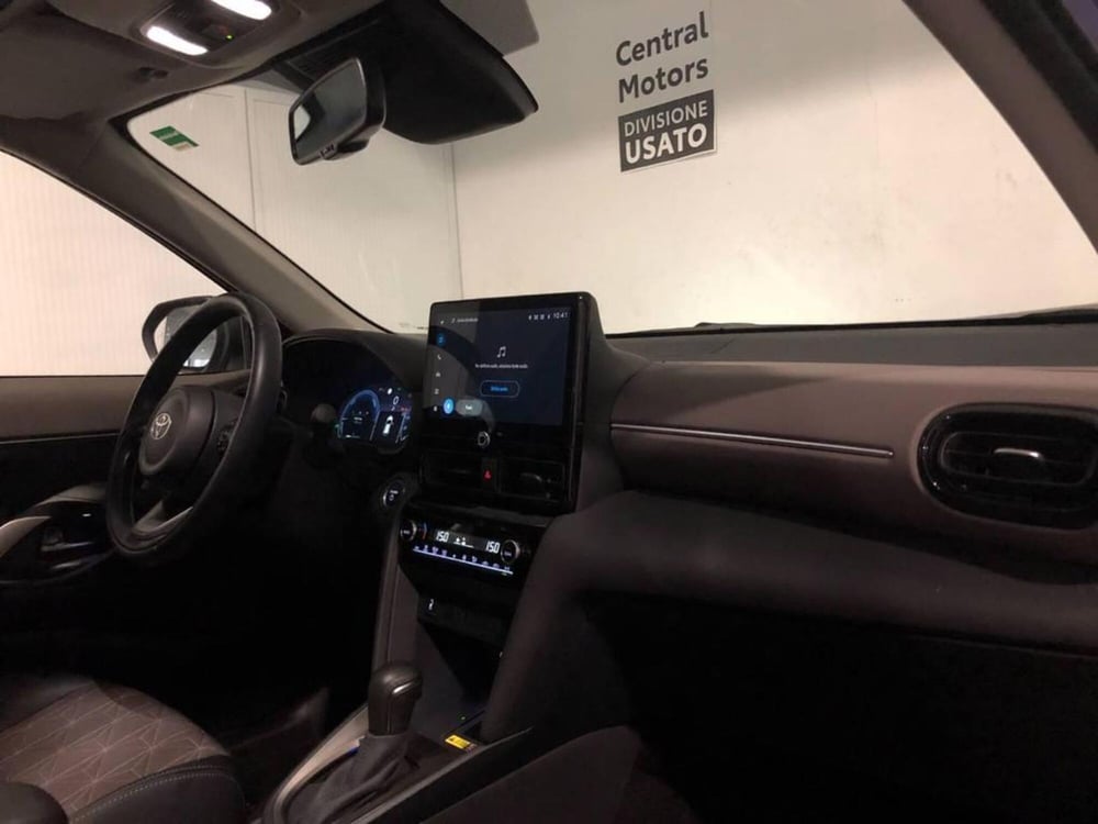 Toyota Yaris Cross usata a Torino (9)