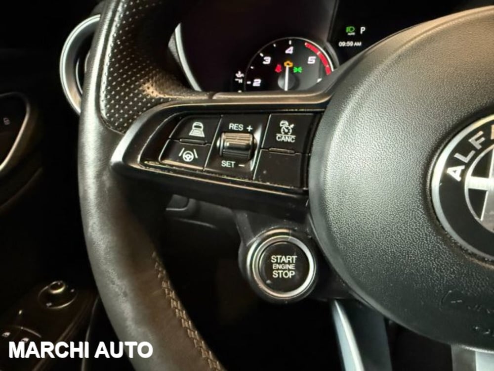 Alfa Romeo Giulia usata a Perugia (14)