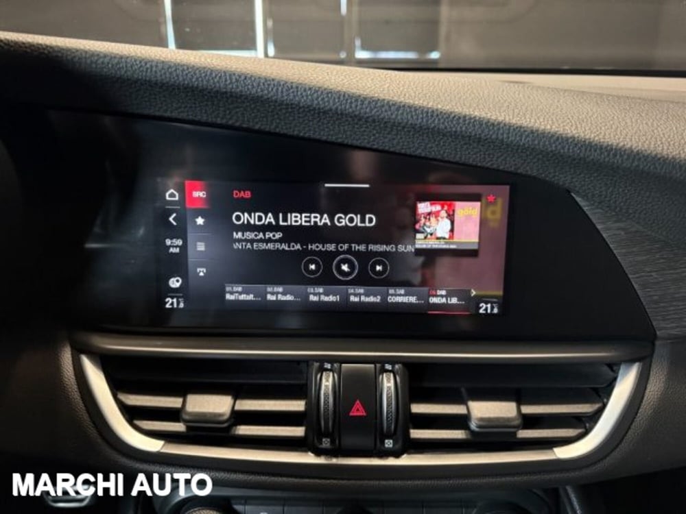Alfa Romeo Giulia usata a Perugia (18)