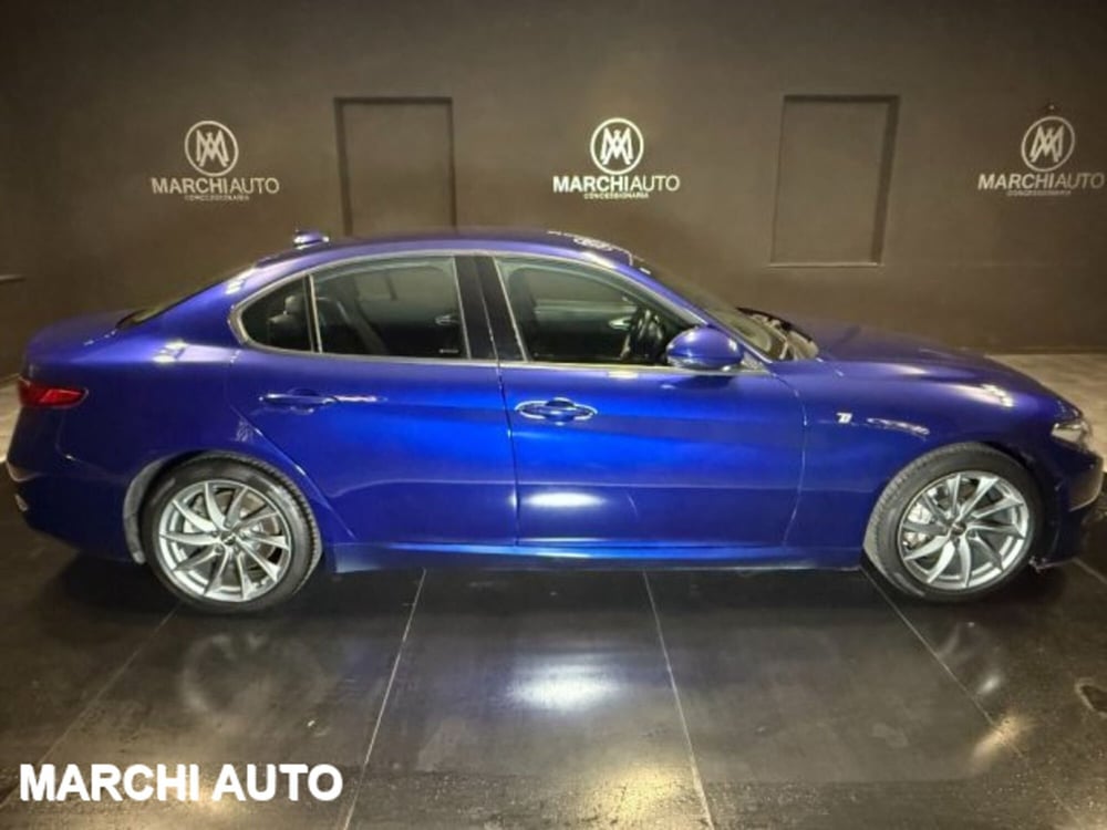 Alfa Romeo Giulia usata a Perugia (4)