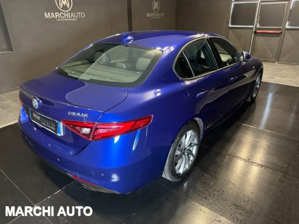 Alfa Romeo Giulia usata a Perugia (5)
