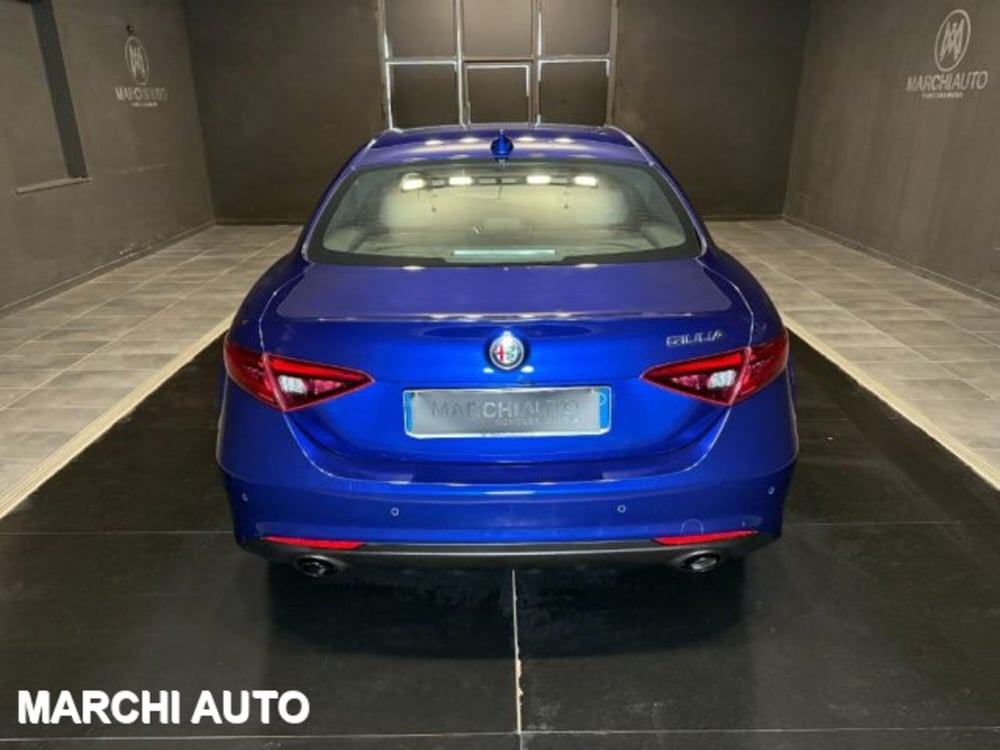 Alfa Romeo Giulia usata a Perugia (6)