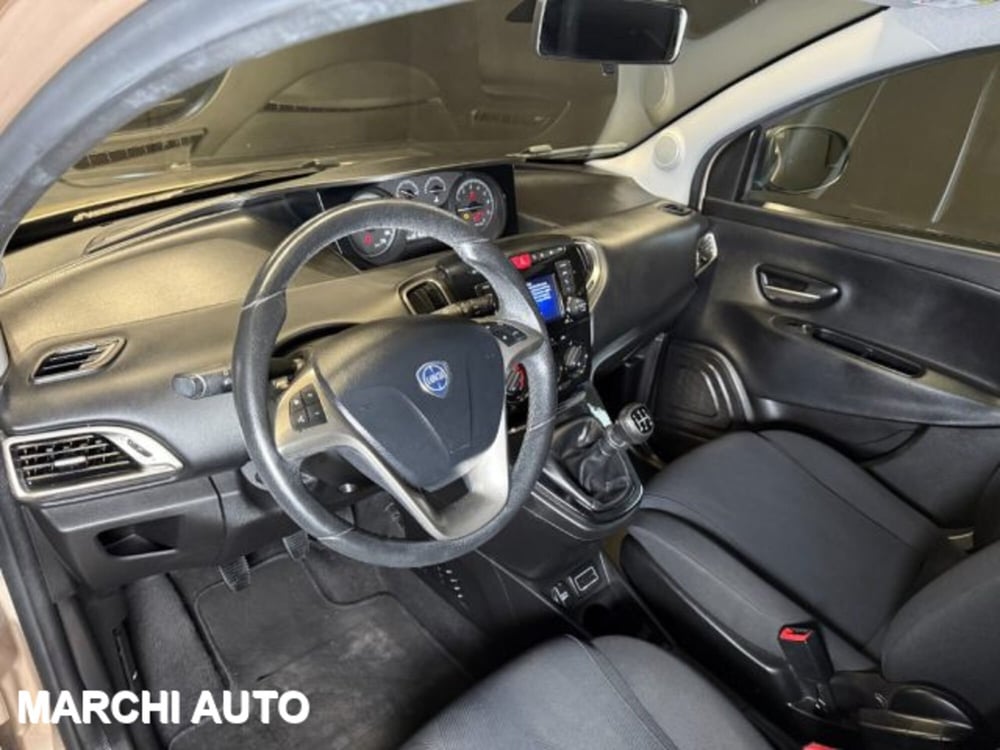 Lancia Ypsilon usata a Perugia (10)