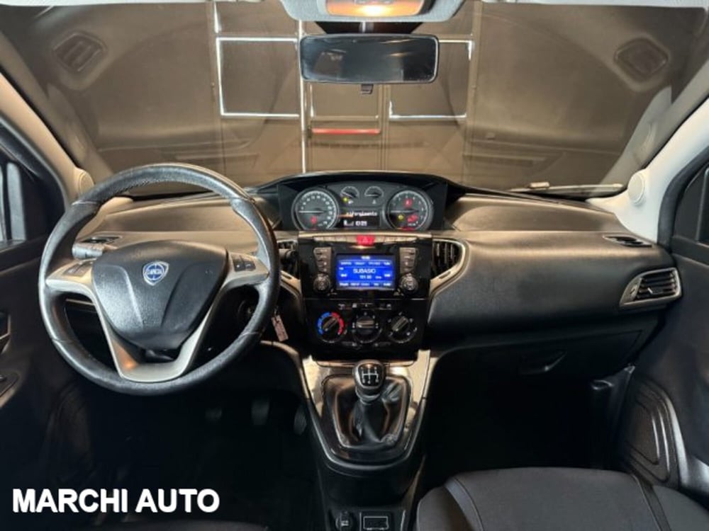 Lancia Ypsilon usata a Perugia (13)
