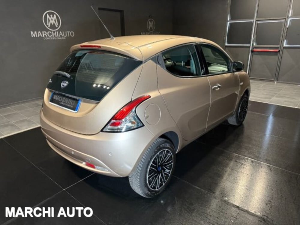 Lancia Ypsilon usata a Perugia (5)