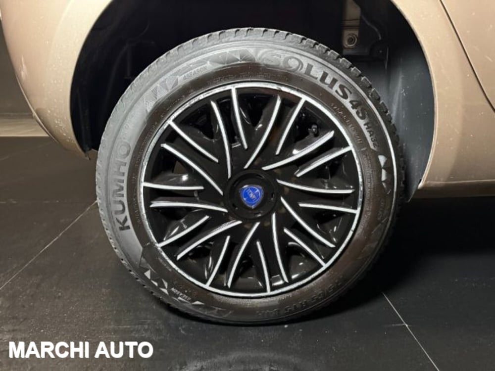 Lancia Ypsilon usata a Perugia (9)