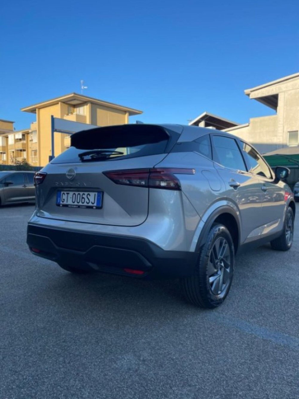 Nissan Qashqai usata a Novara (4)