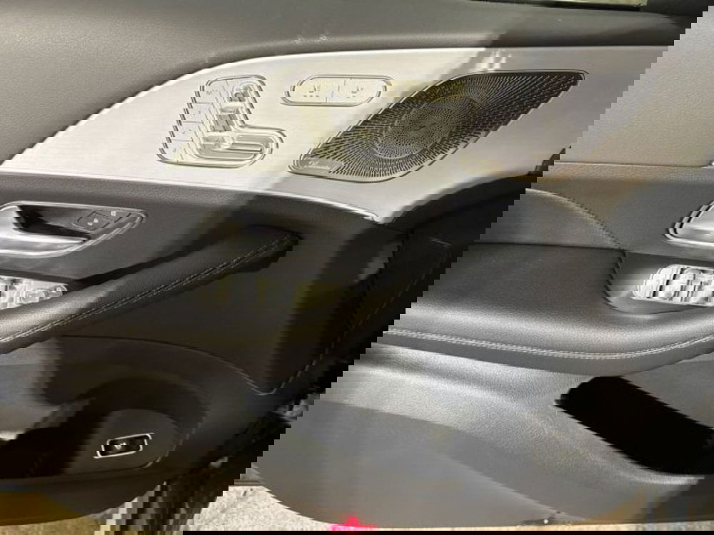 Mercedes-Benz EQB nuova a Bologna (10)